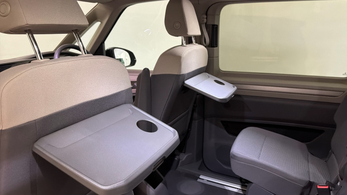 Volkswagen Multivan 1.5 TSI eHybrid Life 5dr 4MOTION DSG Estate - Image 28